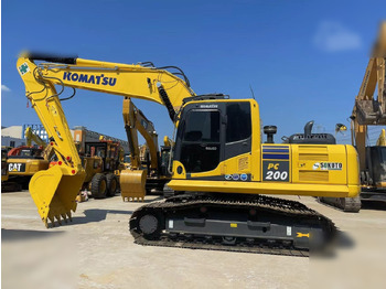 Pelle sur chenille KOMATSU PC200-8