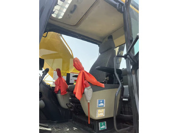 Pelle sur chenille KOMATSU pc200: photos 2