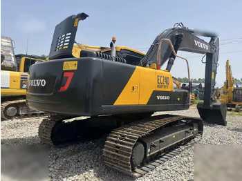 Pelle sur chenille VOLVO EC240