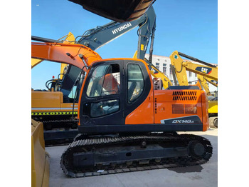 Pelle sur chenille DOOSAN DX140
