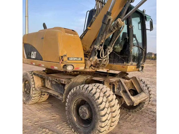 Pelle sur pneus CATERPILLAR 315C
