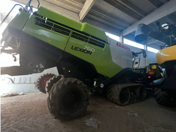 Moissonneuse-batteuse CLAAS Lexion 760