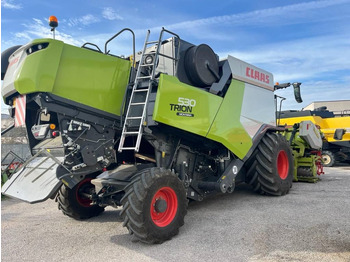 Moissonneuse-batteuse CLAAS