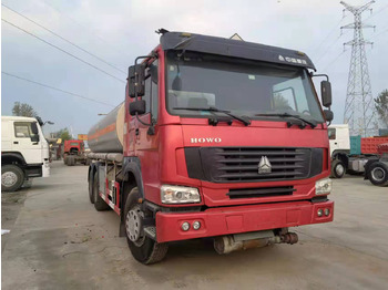 Camion citerne SINOTRUK HOWO