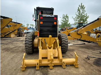 Niveleuse CATERPILLAR used second-hand grader CAT140K: photos 4