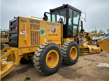 Niveleuse CATERPILLAR used second-hand grader CAT140K: photos 3