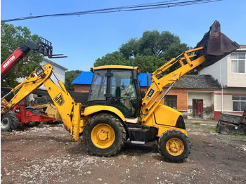Tractopelle JCB 3CX