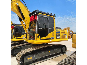 Pelle KOMATSU PC200-8