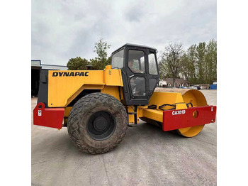 Rouleau compresseur DYNAPAC