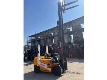 Chariot élévateur Very Good Condition and Cheap Price 3 Tonne TCM Forklift  Run Performance TCM30 Forklift  for Sale: photos 4