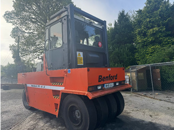 Compacteur à pneus Bomag BW20R: photos 5