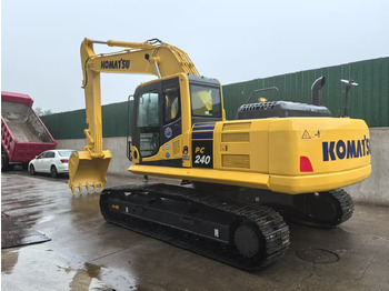 Pelle sur chenille KOMATSU PC240LC-8