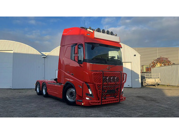Tracteur routier VOLVO FH16 750