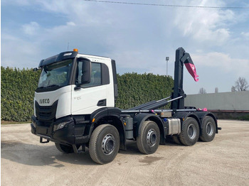 Camion ampliroll IVECO Trakker