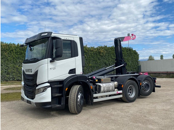 Camion ampliroll IVECO X-WAY