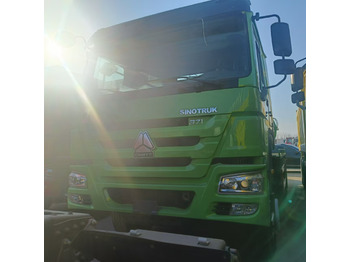 Camion hydrocureur SINOTRUK HOWO Sewage Suction Truck 6*4 Click Here for Discount: photos 4 Camion hydrocureur SINOTRUK HOWO Sewage Suction Truck 6*4 Click Here for Discount: photos 4