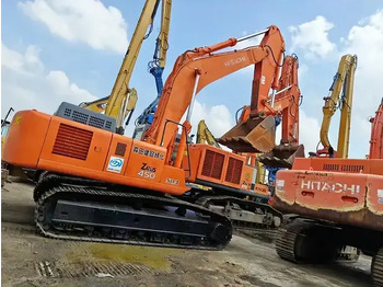 Pelle sur chenille HITACHI