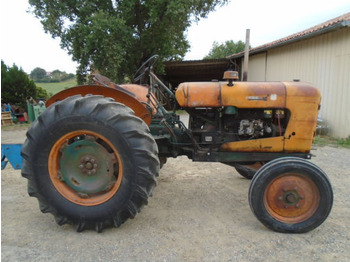 Tracteur agricole