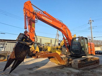 Pelle sur chenille HITACHI ZX225