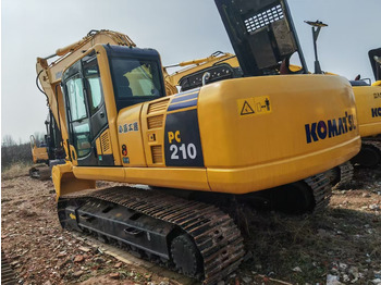 Pelle sur chenille KOMATSU PC210