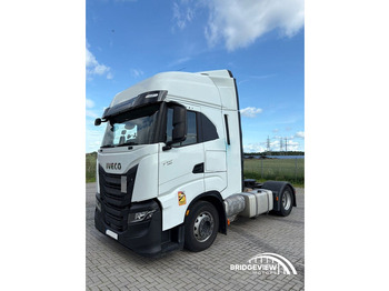 Tracteur routier IVECO S-WAY