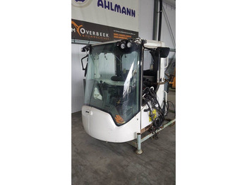 Cabine et intérieur LIEBHERR