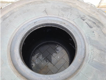Pneu pour Engins de chantier TRIANGLE 29.5R25 - Tyre/Reifen/Band: photos 4 Pneu pour Engins de chantier TRIANGLE 29.5R25 - Tyre/Reifen/Band: photos 4