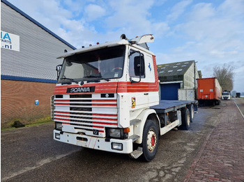 Camion plateau SCANIA R142