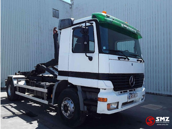 Camion porte-conteneur/ Caisse mobile MERCEDES-BENZ Actros 1831