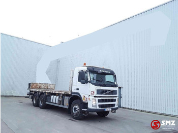 Camion plateau VOLVO FM