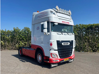 Tracteur routier DAF XF 460