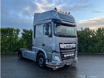 Tracteur routier DAF XF 530