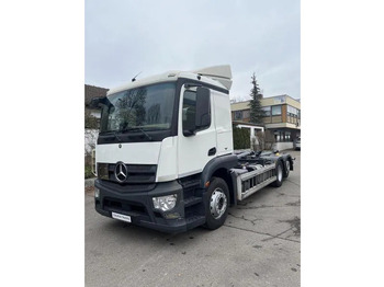 Camion ampliroll MERCEDES-BENZ Actros 2543