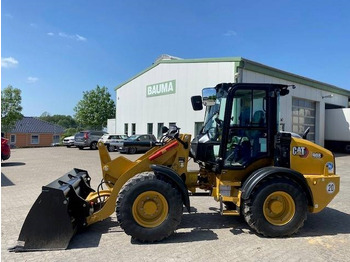 Chargeuse sur pneus CATERPILLAR 908