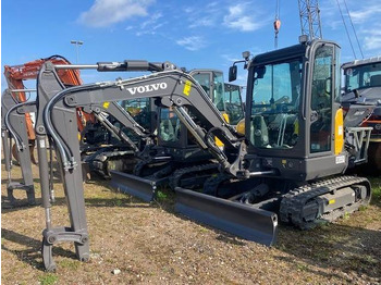 Mini pelle VOLVO ECR35D