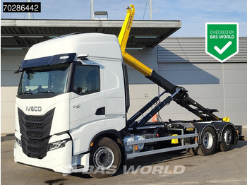 Camion ampliroll IVECO X-WAY