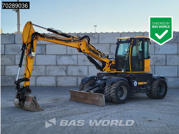 Pelle sur pneus JCB