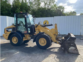 Valet de ferme CATERPILLAR