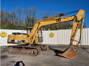 Pelle sur chenille CATERPILLAR E120B