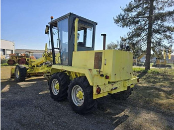 Niveleuse O and K F106A: photos 4 Niveleuse O and K F106A: photos 4