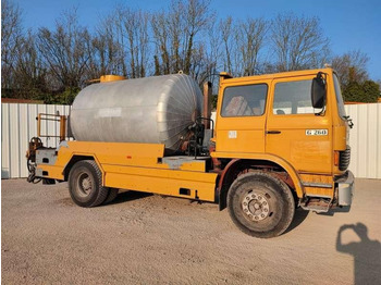 Répandeuse RENAULT G 260