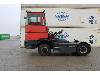 Tracteur portuaire KALMAR