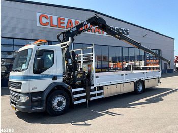Camion grue DAF LF 220