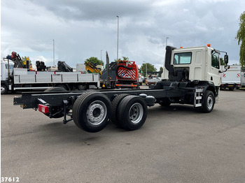 Châssis cabine DAF FAN CF 330 Euro 6 Chassis cabine met kraanponton! Just 102.023 km!: photos 4 Châssis cabine DAF FAN CF 330 Euro 6 Chassis cabine met kraanponton! Just 102.023 km!: photos 4