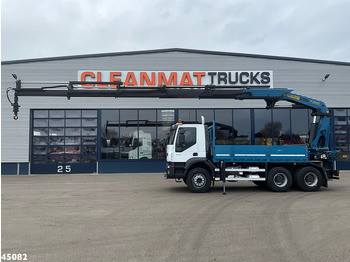 Camion grue IVECO Trakker