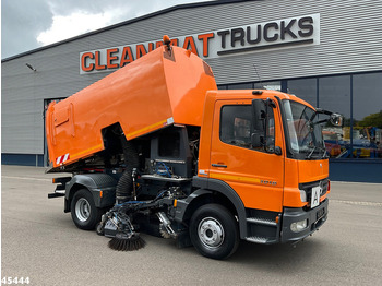 Mercedes-Benz Atego 1018 Brock Left and right sweeper Just 141.848 km! - crédit-bail Mercedes-Benz Atego 1018 Brock Left and right sweeper Just 141.848 km!: photos 1 Mercedes-Benz Atego 1018 Brock Left and right sweeper Just 141.848 km! - crédit-bail Mercedes-Benz Atego 1018 Brock Left and right sweeper Just 141.848 km!: photos 1