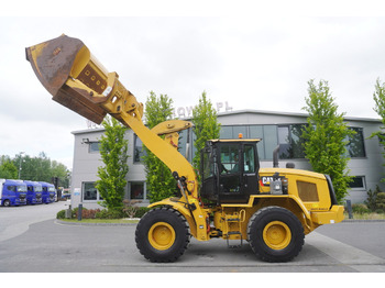 Chargeuse sur pneus CATERPILLAR 930M
