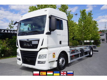 Camion porte-conteneur/ Caisse mobile MAN