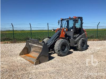 Chargeuse sur pneus HITACHI