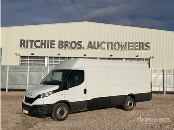 Véhicule utilitaire IVECO Daily 35s16
